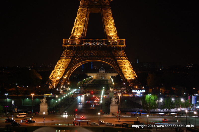 Eiffel_Tower03.jpg